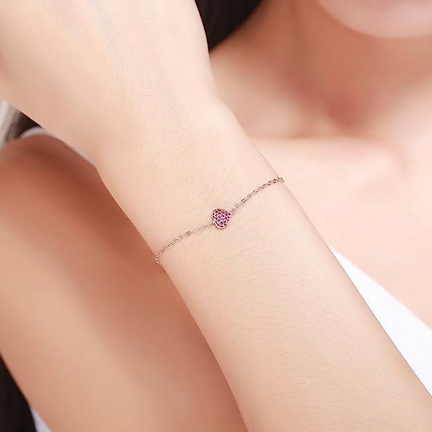 Pulsera de corazón con tachuelas